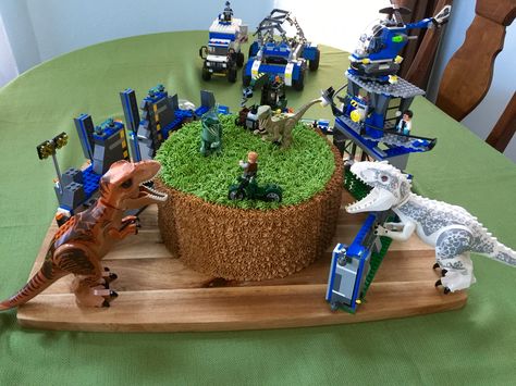 Jurassic World Lego cake Jurassic Lego Cake, Lego Jurassic Park Cake, Jurassic World Lego Cake, Dinosaur Lego Birthday Party, Lego Dinosaur Cake, Jurassic World Lego Party, Lego Dinosaur Party, Jurassic World Cake Ideas, World Cake Ideas