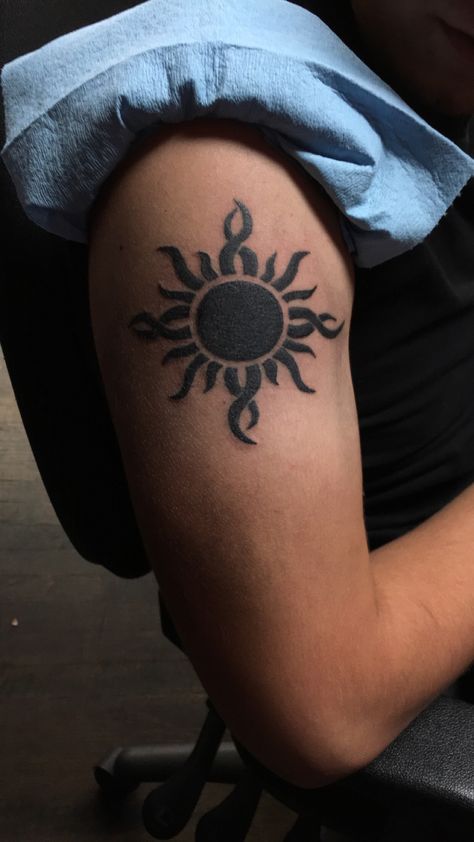 Godsmack logo I tattooed Godsmack Sun Tattoo, Male Sun Tattoo, Godsmack Tattoo, Godsmack Logo, Sun Tattoo Meaning, Fancy Tattoo, Police Stickers, Borneo Tattoo, Sun Tattoo Designs