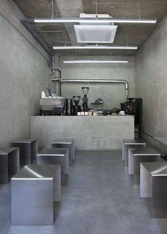 Modern Office Design Inspiration, Industrial Coffee Shop, Cafeteria Design, Coffee Shop Concept, Modern Coffee Shop, Minimalist Furniture Design, Industrial Cafe, Industrial Shop, Small Coffee Shop