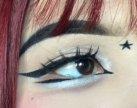 Eyeliner Ideas, Punk Makeup, Cute Eye Makeup, Doll Eye Makeup, Face Art Makeup, Graphic Makeup, Swag Makeup, Emo Makeup, Eye Makeup Designs