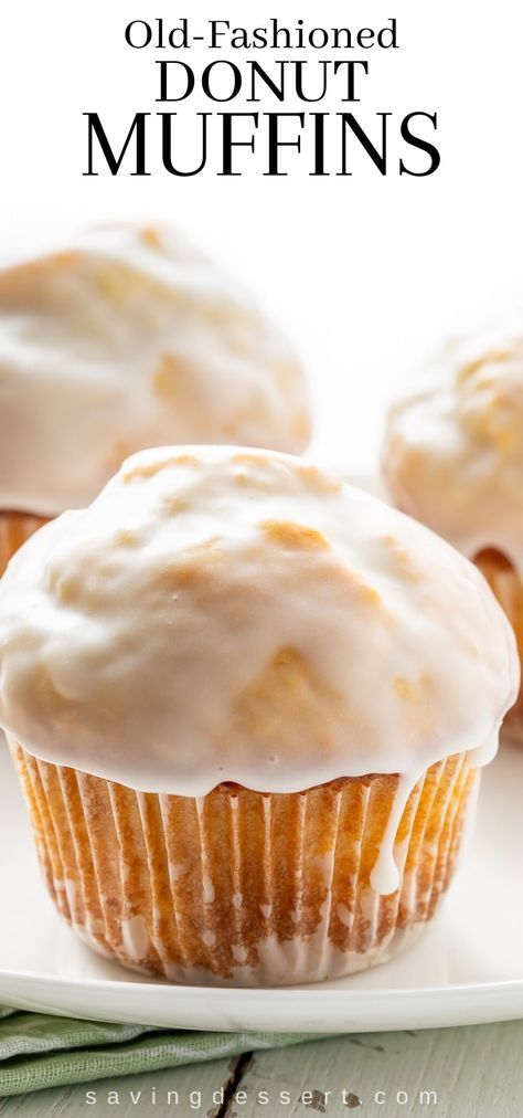 Old-Fashioned Doughnut Muffins Glazed Muffins, Easy To Make Treats, Old Fashioned Donut, Doughnut Muffins, Vanilla Muffins, Donut Muffins, Breakfast And Brunch, Vanilla Flavor, Oreo Dessert