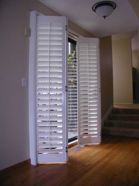 Sliding Door Window Coverings, Sliding Glass Door Shutters, Sliding Door Shutters, Sliding Glass Door Window Treatments, Ideas Armario, Door Treatments, Sliding Glass Door Window, Sliding Door Window Treatments, Door Window Covering