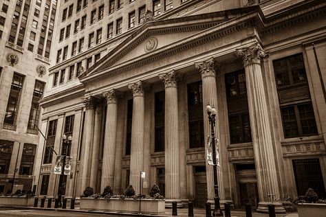 check out Federal Reserve Bank of Chicago (museum) Banking Aesthetic, Bank Exterior, Bank Aesthetic, Bank Architecture, Finance Aesthetic, Federal Architecture, Federal Bank, Bank Interior Design, Banks Aesthetic