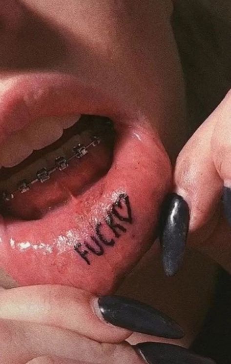 Inside Lip Tattoos, Inner Lip Tattoo, Inspiration Tattoos, Bff Tattoos, Cute Tattoos For Women, Lip Tattoos, Discreet Tattoos, Dainty Tattoos, Friend Tattoos