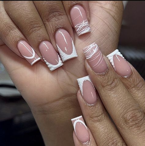 Tip Nail Designs, French Tip Nail Designs, Nagel Tips, Girly Acrylic, Classic French Manicure, French Tip Acrylic Nails, Nail Tutorial, Work Nails, Girly Acrylic Nails