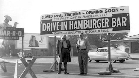 This photo captures a slice of California history. In 1954 in San Bernardino, Maurice and Richard McDonald, the founders of McDonald’s, pose in front of their sign advertising their coming attraction: America’s first drive-in hamburger bar. By this stage, they had been in business for six years and when this photo was taken, had no idea how ubiquitous their name would become. This is the year that Ray Kroc came to see their operation for himself and the rest is fast food history. Hamburger Bar, Mcdonald's Restaurant, San Bernardino California, Rare Historical Photos, California History, Historical Images, History Photos, San Bernardino, Advertising Signs