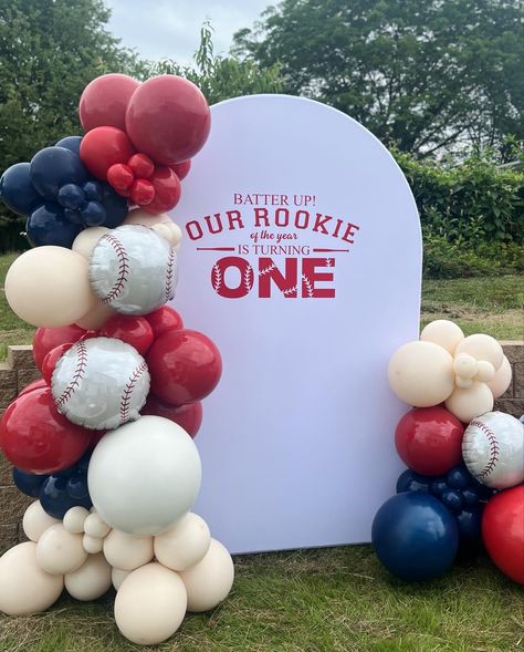 Rookie Of The Year Balloon Garland, The Sandlot Birthday Party Decorations, Rookie Year Cupcakes, Rookie Of The Year Photo Backdrop, 1st Bday Baseball Theme, Baseball Party Balloons, Rookie Of The Year First Birthday Backdrop, Rookie Year Backdrop, Rookies First Year Birthday