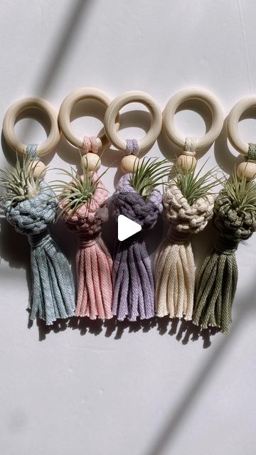 5,861 likes, 7 comments - megsmodernmacrame el December 7, 2023: "Mini Macrame Air Plant Pods 🌱🤍✨ #miniplanthanger #miniplantholder #diyplanthanger #diymacrame #macrameplanthanger #macramediy #macrametutorial #macrametutorials #megsmodernmacrame #shopmegsmodernmacrame #minimacrame #macrametutorial #macrametutorials #reelsindia #macramecord #macramesupply #macrameteacher #macrameknots #knots #makingknots #macrameideas #macrameinspiration #macrame #macramé #makramee #macramemakers #macrameart # Macrame Keychain Diy, Macrame Pod, Macrame Gifts, Diy Keychains, Macrame Supplies, Diy Plant Hanger, Mini Macrame, Handmade Market, Macrame Ideas