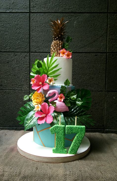 Tropical Birthday Cake, Hawaiian Cake, Tropical Birthday Party, Flamingo Cake, Hawaiian Party Decorations, Flamingo Birthday Party, Luau Birthday Party, Hawaiian Birthday Party, Hawaiian Birthday