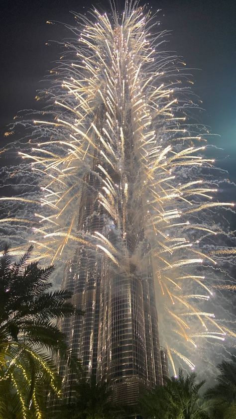 Emaar Dubai, Nye 2024, Happy 2023, Burj Al Arab, Dream Place, Dubai City, Dubai Life, Classy Aesthetic, Winter Break