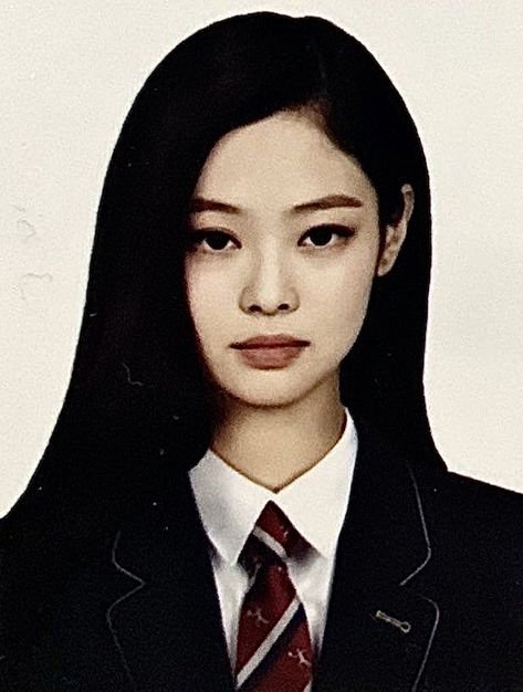 Jennie School Photo, Jennie Kim Red, Kpop Yearbook, Korean Id Photo, Holding A Camera, Resume Photo, Red Banner, Korean Photo, Branded Outfits