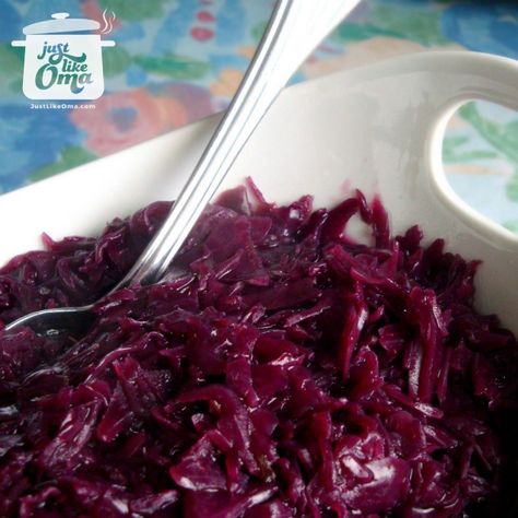 Yummy German Red Cabbage recipe ... so traditionally delicious. Check it out http://www.quick-german-recipes.com/recipe-for-red-cabbage.html German Red Cabbage Recipe, Cabbage Relish, German Red Cabbage, German Side Dishes, Red Cabbage Recipe, Red Cabbage Recipes, Easy Vegetable Recipes, Braised Cabbage, Cabbage Recipe