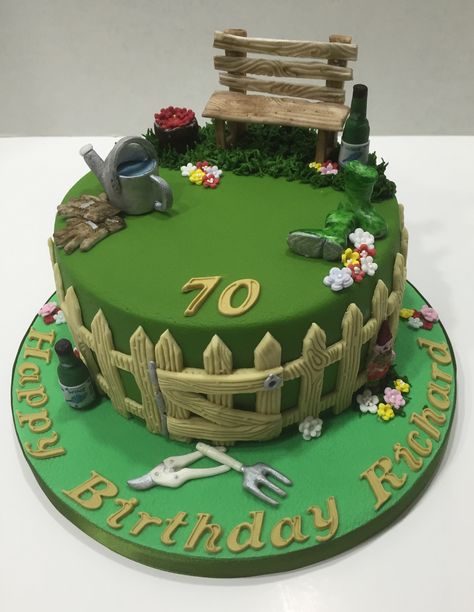 Garden Cakes For Men, Gardening Cake Ideas, Gardening Birthday Cake, Garden Themed Cakes Ideas, Cake Garden Theme, Gardening Theme Cake, Garden Cake Ideas, Allotment Cake, Garden Theme Cake