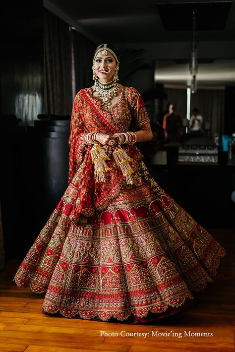 भारतीय दुल्हन संबंधी, शादी की तस्वीरें, Pengantin India, Bridal Lehenga Designs, Red Bridal Dress, Latest Bridal Lehenga, Wedding Lehenga Designs, Perhiasan India, Indian Bride Outfits