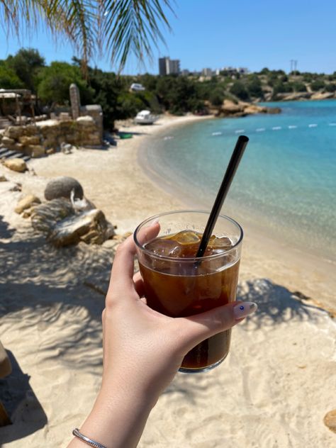 Love to start the day with cold iced americano, even on the beach 🙃 #coffee #coffeetime #beach #drink #icedcoffee #alacati #dailyroutine #morningroutine #healthylifestyle Summer Iced Coffee, Beach Drink, Beach Coffee, Iced Americano, Cold Ice, Start The Day, Moscow Mule Mugs, Coffee Time, Morning Routine