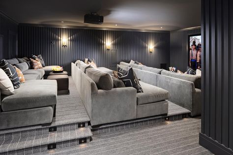 37 • Instagram Luxury Home Cinema, Luxury Home Cinema Room, Basement Color Schemes, Small Theatre Room, Home Theater Wall, Small Theatre Room Ideas, Theatre Room Ideas, Game Room Ideas, Small Home Theaters