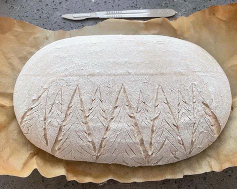 Sourdough Tree Design, Christmas Tree Bread Scoring, Christmas Scoring Bread, Christmas Scored Bread, Holiday Bread Scoring, Christmas Tree Scoring Sourdough, Christmas Bread Scoring Patterns, Sourdough Designs Christmas, Christmas Sourdough Design