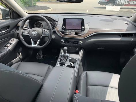 Nissan Sentra Accessories, Nissan Altima Interior, 2019 Nissan Altima, Driving Aesthetic, 2023 Vision, Life Aesthetic, Nissan Sentra, Nissan Altima, Whips