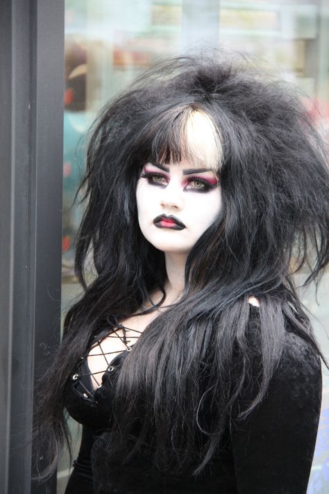 Goth subculture
Goth fashion
Trad Goth Girl with big hair and makeup
Gorgeous Goth hair
Goth hairdo Traditional Goth Makeup, Goth Babe, Alternative Beauty, V Bangs, Dark Gothic Fashion, Types Of Goth, Traditional Goth, Goth Costume, Goth Stuff