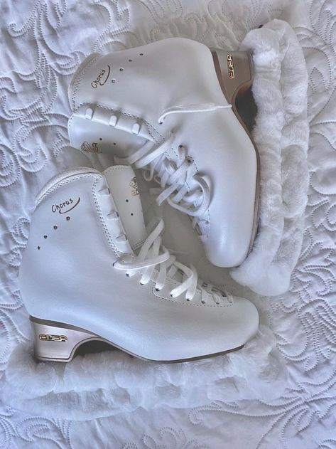 Anastasia Allen Icebreaker, Anastasia Allen, Figure Skate Boots, Skate 3, Ice Skates, Chorus, Sabrina Carpenter, Ice Skating, Figure Skating