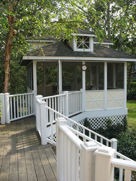 Screened Porch Decorating, Porch Gazebo, Porch Kits, Old Homes, Building A Porch, Deck With Pergola, Screened In Patio, Backyard Porch, Fantasy Homes