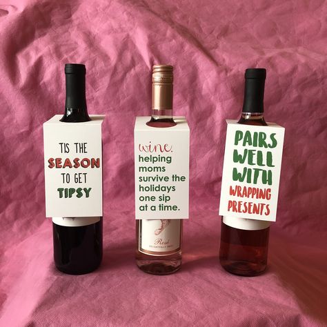 Funny Wine Bottle Labels, Wine Hostess Gift, Wine Bottle Gift Tags, Wine Favors, Bottle Gift Tags, Christmas Wine Bottle, Christmas Wine Bottles, Wine Mom, Wine Bottle Gift