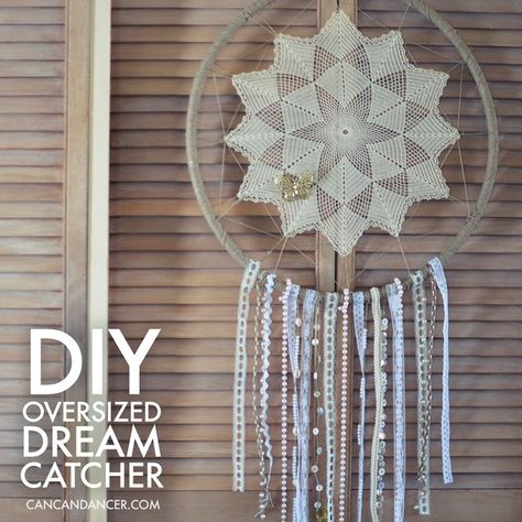 Upcycle Grannies doilies with this gorgeous Oversized DIY Hula Hoop Dream Catcher wall art idea! Hula Hoop Dream Catcher, Diy Hula Hoop, Can Can Dancer, Framed Doilies, Crochet Dreamcatcher Pattern, Hoop Crafts, Diy Dream Catcher, Diy Dream Catcher Tutorial, Dream Catcher Tutorial