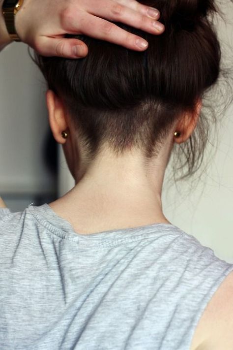 hair Undercut Hair Designs, Undercut Hairstyles Women, Undercut Long Hair, Shaved Hair Cuts, Undercut Women, Trendy Hairstyle, Undercut Hairstyles, Shaved Hair, Hair Envy