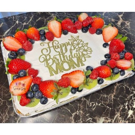 Fruit Sheet Cake, Tres Leches Cake Decoration, Tres Leches Cake Decoration Ideas, Cake Decoration Ideas, Tres Leches Cake, Tres Leches, Happy Birthday Mom, Sheet Cake, Cake Decoration