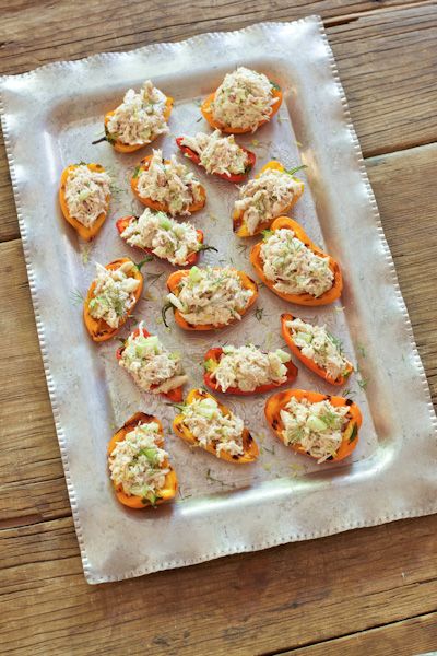 Crab stuffed bell peppers from Recipe Renovator. Super easy but fancy appetizer using fresh crab, dairy-free "cashew cream", and fresh herbs. Gluten-free, paleo, dairy-free. Crab Stuffed Peppers, Grilled Bell Peppers, Cashew Sour Cream, Impressive Appetizers, Lobster Dishes, Crab Stuffed, Fancy Appetizers, Bell Pepper Recipes, Quick Appetizers