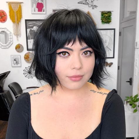 ⚡️ATLANTA HAIR STYLIST on Instagram: “SWIPE: ✂️ soft textured French bob, baby! 💕” French Bob Plus Size Women, Kelly Hair, Short Bobs, French Bob, Beauty Inspo, Edgy Hair, Short Bob Haircuts, Bob Hair, Trendy Hair