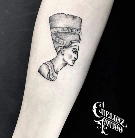 Blackwork Nefertiti Tattoos Chelioz Tattoo Queen Nefertiti Tattoo, Dollar Sign Tattoo, Tattoo On Face, Nefertiti Tattoo, Vintage Style Tattoos, Sign Tattoo, Single Needle Tattoo, Famous Tattoos, Queen Tattoo