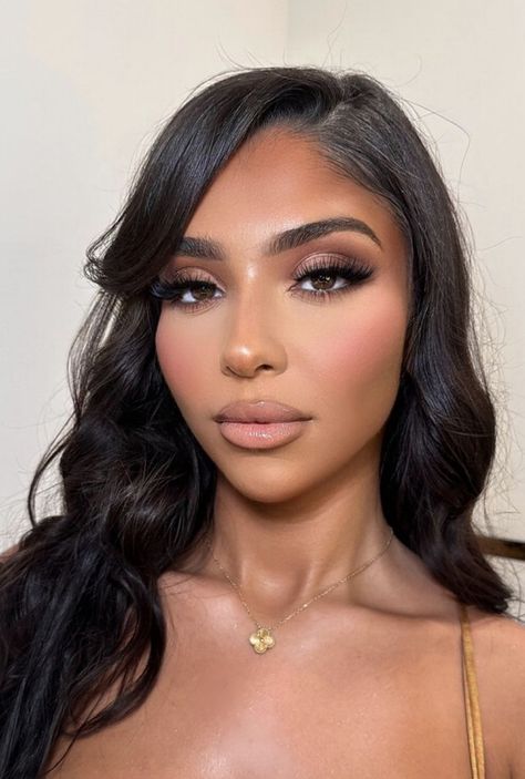 Natural Glam Makeup Senior Pictures, Classy Woman Makeup, Bronzed Makeup Look Black Women, Pink Brown Smokey Eye, Black Waterline Makeup Natural, Natural Makeup Full Glam, Professional Makeup Looks Natural, Bridesmaid Makeup Full Glam, Sephora Makeup Looks