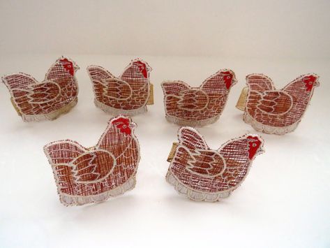 Set of 6 Woven Chicken Napkin Rings - Rooster Hen Napkin Holders - Farmhouse Table Setting - Country Decor - Gift by shabbyshopgirls on Etsy Embroidered Feathers, Farmhouse Table Setting, Easter Chicken, Crochet Chicken, Napkin Holders, Vintage Tablecloths, Farmhouse Chic, Vintage Easter, Farmhouse Table