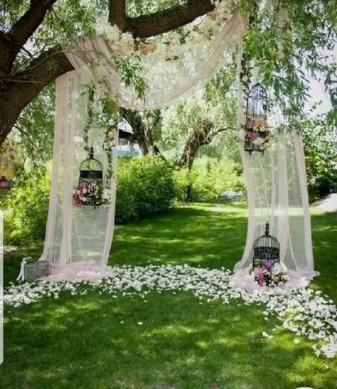 Wedding Under Trees, Foto Pertunangan, Wedding Setup, Wedding Alters, Deco Champetre, Enchanted Forest Wedding, Summer Garden Wedding, Under A Tree, Future Wedding Plans