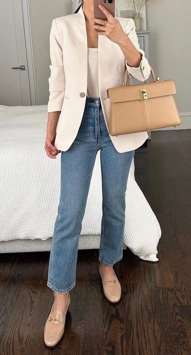 Corporate Aesthetic, Semi Formal Outfits For Women, 30 Aesthetic, Corporate Attire Women, Women Looks, Networking Outfit, Office Outfits Women Casual, Classy Business Outfits, Semi Formal Outfits