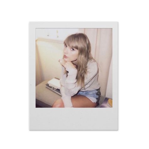 Taylor Swift Lover Polaroid, Taylor Swift Highlight Cover, Taylor Swift Png, Taylor Swift Polaroid, Taylor Core, Estilo Taylor Swift, Png Aesthetic, Polaroid Photos, Taylor Swift 1989