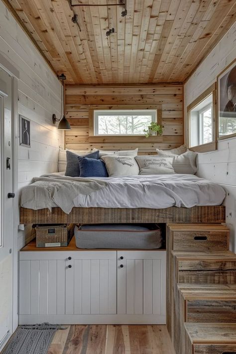 25 Ingenious Tiny House Bedroom Ideas for Compact Living Tiny House Bed Ideas, Tiny House Bedroom Ideas, Tiny House Bed, Ny Loft, House Bedroom Ideas, Tiny House Bedroom, Cozy Loft, Small Fireplace, Tiny House Loft