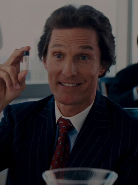 Matthew McConaughey as Mark Hanna in The Wolf of Wallstreet (2013) #movie #actor #man #smile #suit Wolf Of Wall Street Matthew Mcconaughey, Matthew Mcconaughey Wolf Of Wall Street, Mathew Maconohay, The Wolf Of Wallstreet, Man Smile, Norman Osborn, Wolf Of Wall Street, Green Goblin, Matthew Mcconaughey