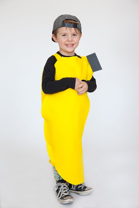 Halloween Family Costume: Fruit Basket - Say Yes Banana Costume Diy, Diy Banana Costume, Kids Banana Costume, Banana Halloween Costume, Color Song, Banana Costume, Apple Costume, Colourful Clothing, Space Costumes