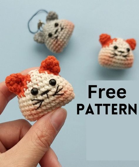 Free Crochet Cat Keychain Pattern No Sew Cat Crochet, Crochet Cat Keychain, Crochet Totoro, Crochet Sea Creatures, Stitch Ears, Keychain Pattern, Micro Crochet, Popular Crochet, Knit Ideas