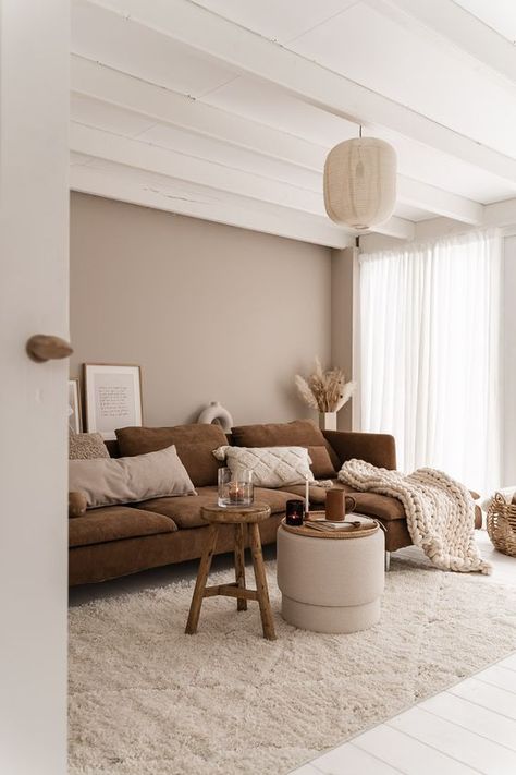 Brown Couch Living Room, Home Decor Ideas Bedroom, Beige Living Rooms, تصميم للمنزل العصري, 아파트 인테리어, Brown Living Room, Home Design Living Room, Decor Ideas Bedroom, Home Decor Living Room