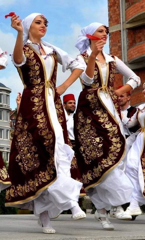 Bosnian Culture Clothes, Balkan Wedding Traditional Dresses, Bosnian Wedding Dresses, Greek Cultural Clothing, Bosnia Traditional Clothes, Gaserski Outfit Balkan, Albania Traditional Dress, Serbia Traditional Clothing, Bosnian Folk Costume