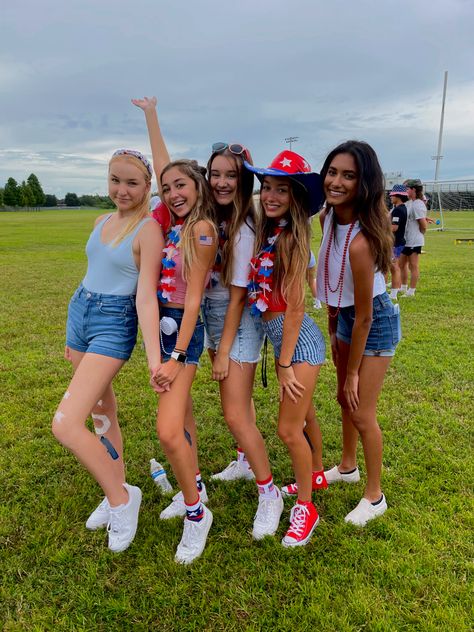 America Football Game Outfit, American Out Football Outfit, America Football Game Theme, Red White And Blue Football Game Outfit, Usa Outfits For Football Games, Usa Football Theme Outfit Highschool, Usa Themed Outfits Football Games, Usa Spirit Day Outfit, School Football Game Outfit