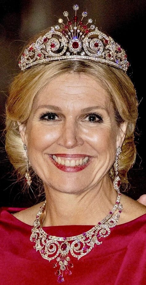 Dutch Tiaras, Ruby Tiara, Long Diamond Earrings, Regina Maxima, Dutch Queen, Ruby Bangles, Royal Tiaras, Queen Máxima Of The Netherlands, Princess Madeleine