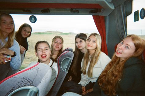 Bus With Friends Aesthetic, Traveling By Bus Aesthetic, Bus Trip Aesthetic Friends, Iceland School Trip, Bus School Trip, Germany School Aesthetic, School Trip Aesthetic Bus, Bus Photo Aesthetic, Bus Trip Aesthetic