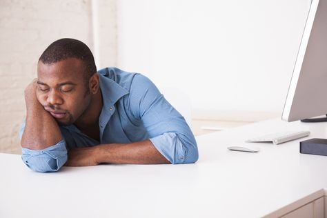 The 3 Best Ways to Tackle Procrastination Sleeping On Desk, Community Room, Benefits Of Ginger, Wellness Home, Lab Design, Avoid Distractions, Public House, Monday Blues, Human Poses Reference