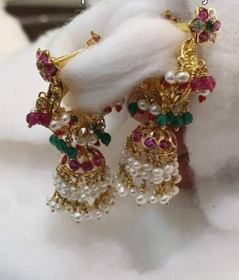 Gold Makara Kundanalu Earrings, Makarakundanalu Designs, Makara Kundanalu, Gold Earrings For Kids, Gold Jhumka, Gold Jhumka Earrings, New Gold Jewellery Designs, Gold Earrings Models, Beautiful Gold Necklaces