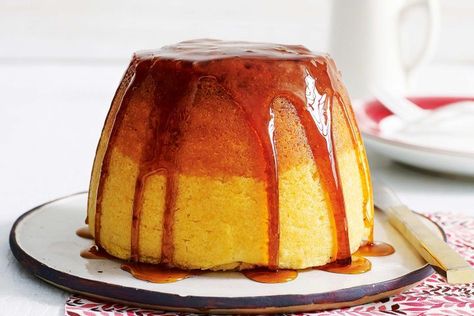 Golden syrup pudding Banana Pudding Bread, Golden Syrup Pudding, Winter Puddings, Steam Pudding, Ginger Pudding, Steamed Pudding Recipe, Cooking Deserts, Pudding Rice, Steamed Puddings