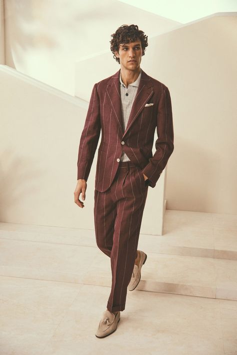 Brunello Cucinelli Spring 2024 Menswear Fashion Show | Vogue Men’s Suits Trends 2024, Mens Suit Runway, Ariat Mens Outfits, Brunello Cucinelli Suit Men, Brunello Cucinelli Menswear, Brunello Cucinelli Men Winter, Mens Brunello Cucinelli, Art Teacher Outfits, Bootcut Jeans Outfit